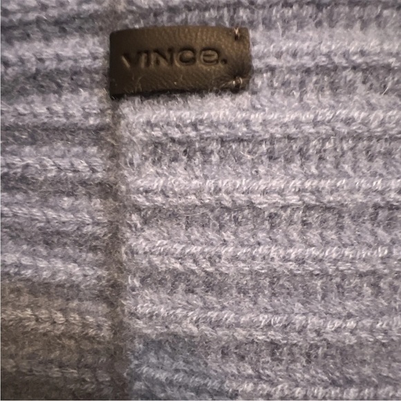 Vince Unisex Boiled 100% Cashmere Chunky Half Cardigan Knit Hat Dusty Blue OS - Picture 7 of 8